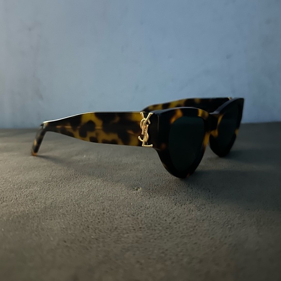 Saint Laurent YSL Tortoiseshell Cateye Sunglasses 1:1 - Picture 3 of 10